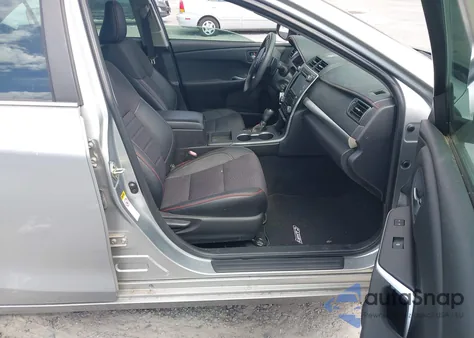 2017 Toyota Camry Se z USA, uszkodzony, nr VIN 4T1BF1FK6HU384422